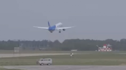 Le nouvel avion de ligne russe MC-21 prend les airs pour la première fois