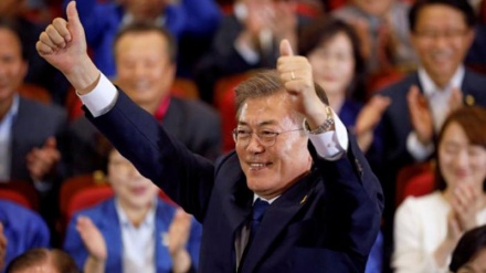 Wakorea Kusini wafanya mabadiliko kwa kumchagua Moon Jae-in won Mleberali kuwa rais wao