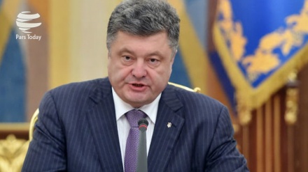 Petro Poroşenko: Ukrayna'da sıkıyönetim bugünden itibaren başladı 