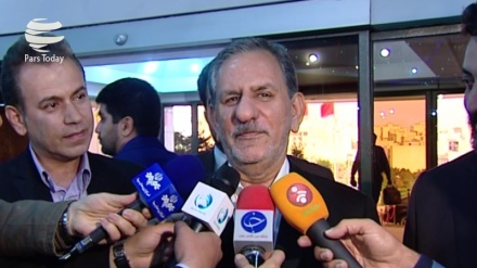 Elezioni Iran, vicepresidente lascia corsa a favore di Rohani