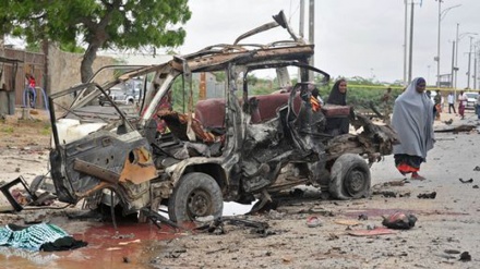 Somalia: autobomba esplode a Mogadiscio: almeno 5 morti e 10 feriti