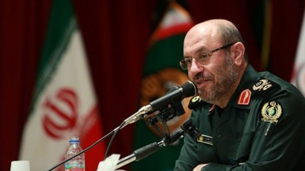 Ministro iraniano da Defesa felicita Eid al-Fitr aos seus homólogos
