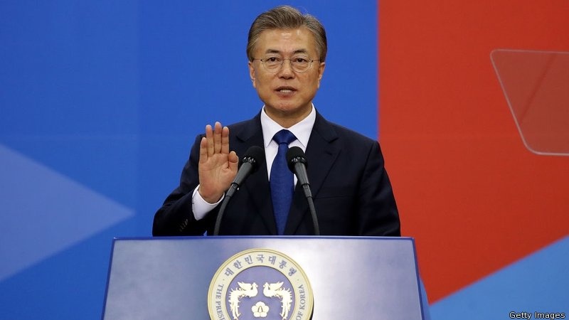 韓国新大統領が就任の宣誓　　