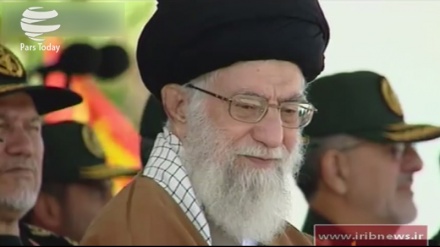 伊斯兰革命领袖：敌人胆敢对伊朗有非分之想，将面临坚决回应