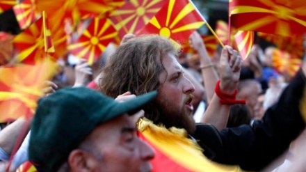 Macedonia Nord: nuova protesta a Skopje, blocchi stradali