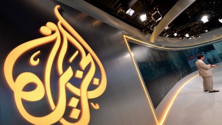 Egito bloqueia al-Jazeera do Qatar em meio à guerra dos meios de comunicação