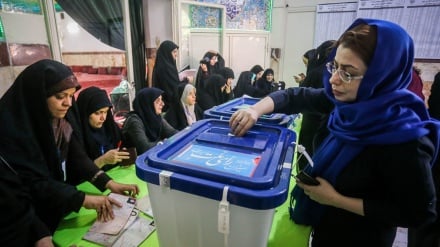 Präsidentschaftswahl im Iran: Auszählung der Stimmzettel ist im Gange