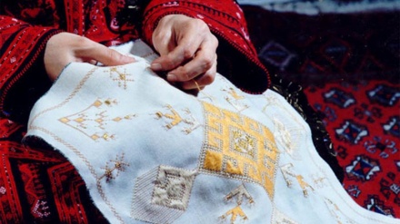 イランの文化における手工芸や芸術の位置づけ