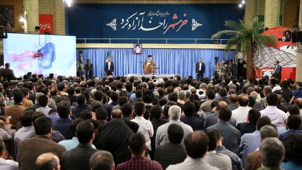 Kiongozi Muadhamu: Kujitetea kutakatifu ni athari muhimu kwa ajili ya leo na kesho