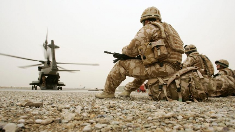 وزیر دفاع انگلیس: سربازان انگلیس در افغانستان افزایش می‌یابد