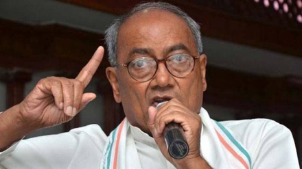 मंदिर का शिलान्यास करके और कितने लोगों को अस्पताल भिजवाना चाहते हैं, मोदी जीः दिग्विजय सिंह