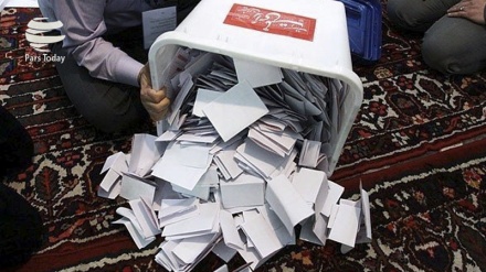 Irak'ta oyların elle sayımı başladı