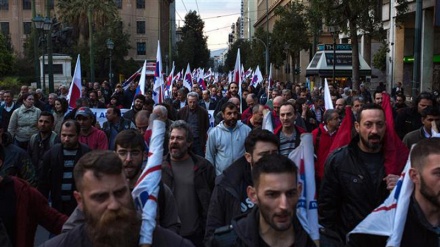 Protesta masive në Greqi