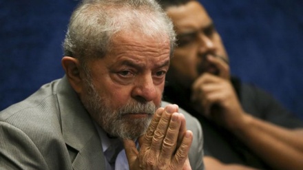 Juiz absolve Lula em processo sobre obstrução de Justiça