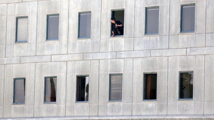 Ekzekutimi i tre terroristëve në perëndim të Iranit