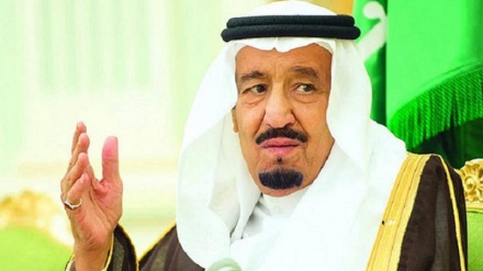 Saudijski kralj zastavu svoje zemlje nosi na Tiran i Sanafir