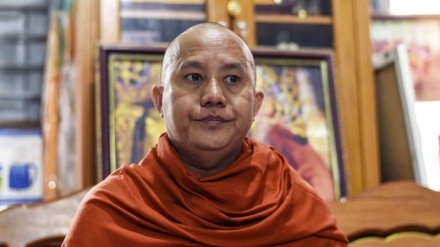 Warga Buddha Ekstrem Myanmar Demo Dukung Militer
