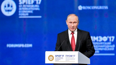 Putin: NATO je instrument u rukama SAD-a
