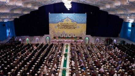 Mbrëmje kur'anore në Kerman të Iranit