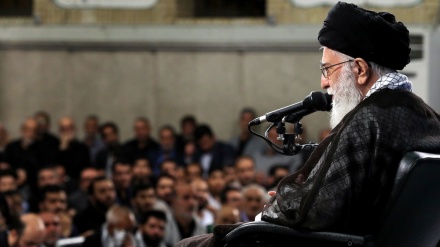 Govor lidera Islamske revolucije na susretu s porodicama šehida graničara i branilaca harema