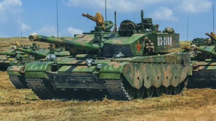 中国在中印边境部署坦克