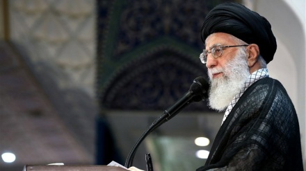 Khutbah Idul Fitri Ayatullah Al-Udzma Sayid Ali Khamenei