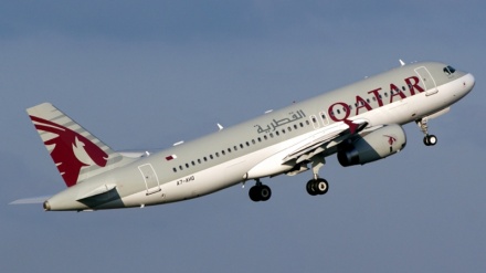 カタールの航空機がイラン上空を安全に通過
