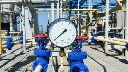 Poland, Ukraine seeking independence from Russian gas