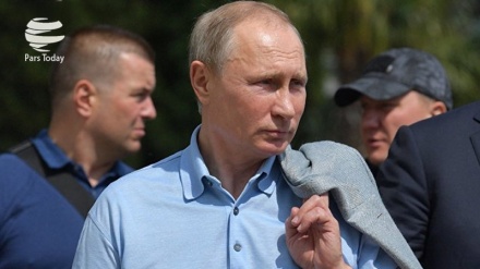 Putin Memastikan Krimea Bergabung Secara Permanen dengan Rusia