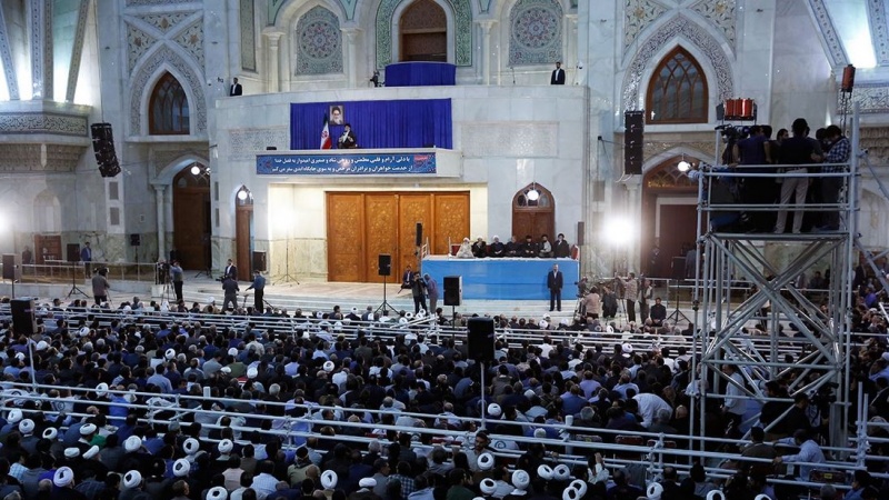 Ansprache des Revolutionsoberhauptes  anlässlich der Gedenkfeiern für Imam Chomeini