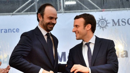 Francia: Philippe: aumento tasse carburante sospeso per 6 mesi