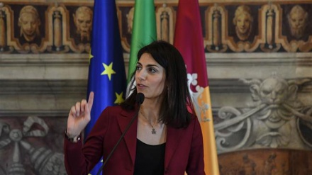 Rome seeks migrant moratorium, warns of social tensions