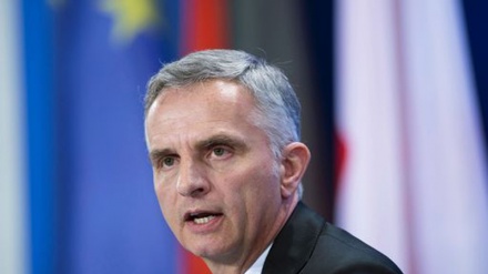 Svizzera, ministro Esteri annuncia a sorpresa le dimissioni