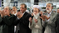 Shalat Idul Fitri di Tehran Bersama Ayatullah Khamenei