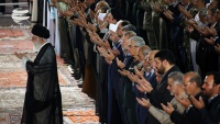 Shalat Idul Fitri di Tehran Bersama Ayatullah Khamenei