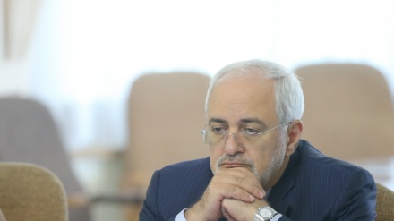 Iran: Zarif, la reazione di Trump ad attacchi Teheran è “ripugnante”