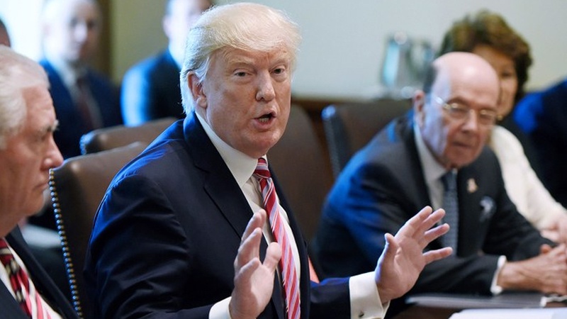 Nove ostavke u Trumpovoj administraciji; 6 savjetnika se povuklo sa funkcija