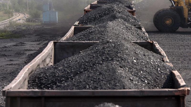 پاکستان، طالبان را به قطع واردات زغال سنگ از افغانستان تهدید کرد