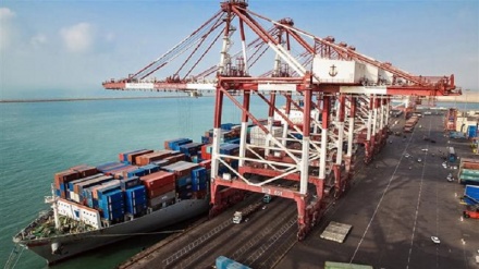 Iran mette a disposizione del Qatar tre porti per importazione merci