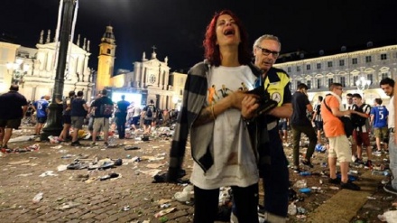 1,000 Juventus fans wounded in stampede over bomb scare