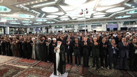 Líder iraní, en Eid al-Fitr, alaba ataque misilístico al EIIL