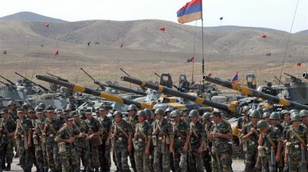 Kekhawatiran Armenia Menyaksikan Azerbaijan Membeli Senjata Rusia