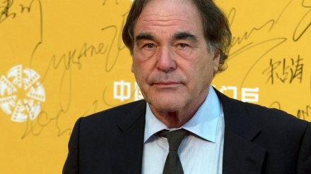 Oliver Stone: lo scudo missilistico USA in Europa è molto pericoloso
