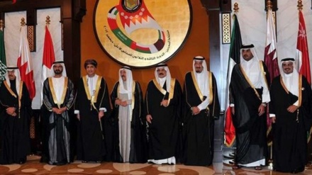 サウジなどアラブ4カ国、カタールに国交再開の条件を提示