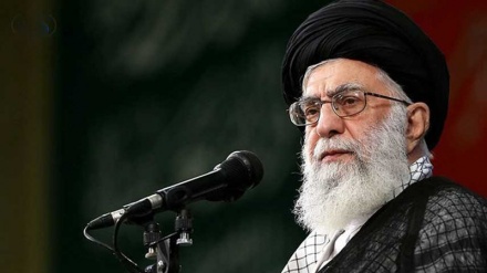 Ajetollah Khamenei: Çështjet e vendeve islamike, plagë për trupin e botës islame