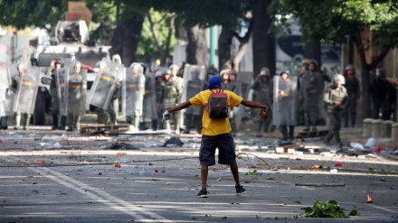 Venezuela: Presidente proíbe protestos e ameaça com penas de até 10 anos