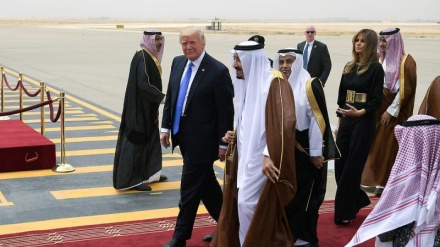 特朗普在沙特和巴勒斯坦渲染伊斯兰恐惧症