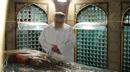 غبارروبی مضجع مطهر حضرت امام رضا (ع) با حضور رهبر معظم انقلاب