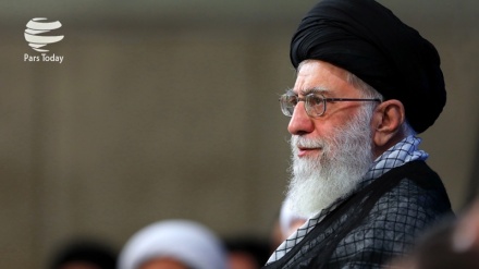 浅析伊斯兰革命领袖在开斋节会礼上发表的讲话
