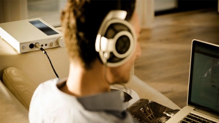 Бо гуш кардани ба садоҳои баландшиддат гирифтори бемориҳои қалбӣ мешавед 